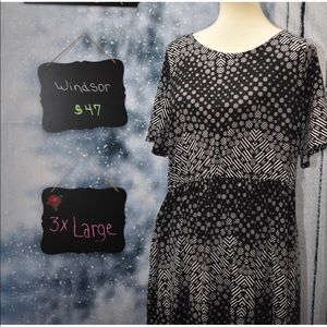 Sale!!! Honey and Lace Windsor dress with pockets